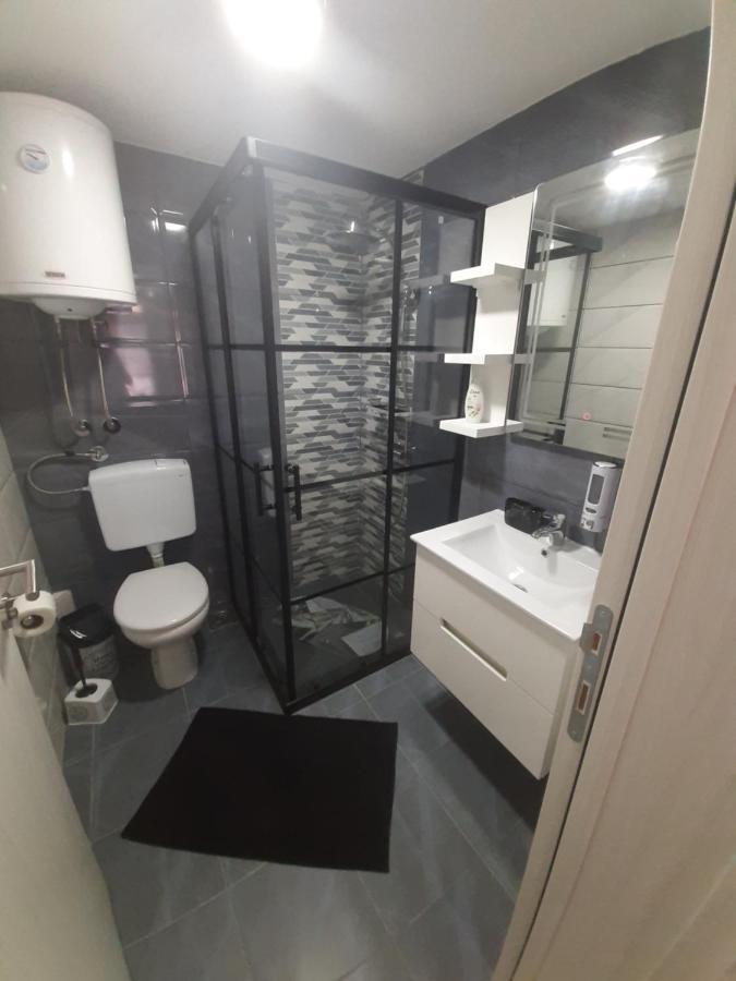 Adrijana 2 Apartmani Vrnjačka Banja Εξωτερικό φωτογραφία
